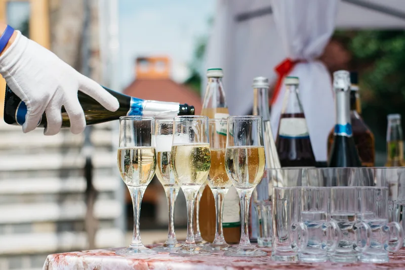 Cocktail hour catering